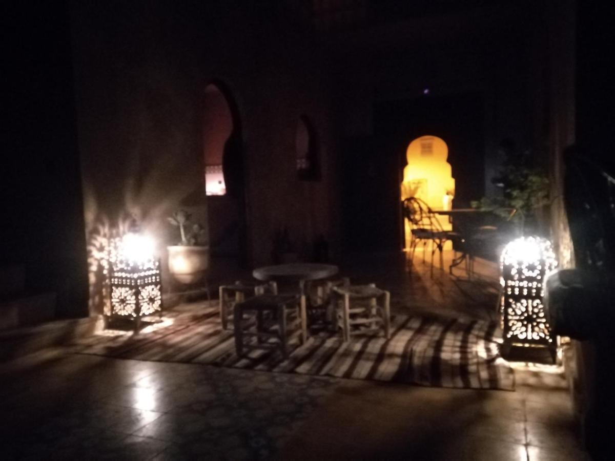 Riad Amar 메르주가 외부 사진