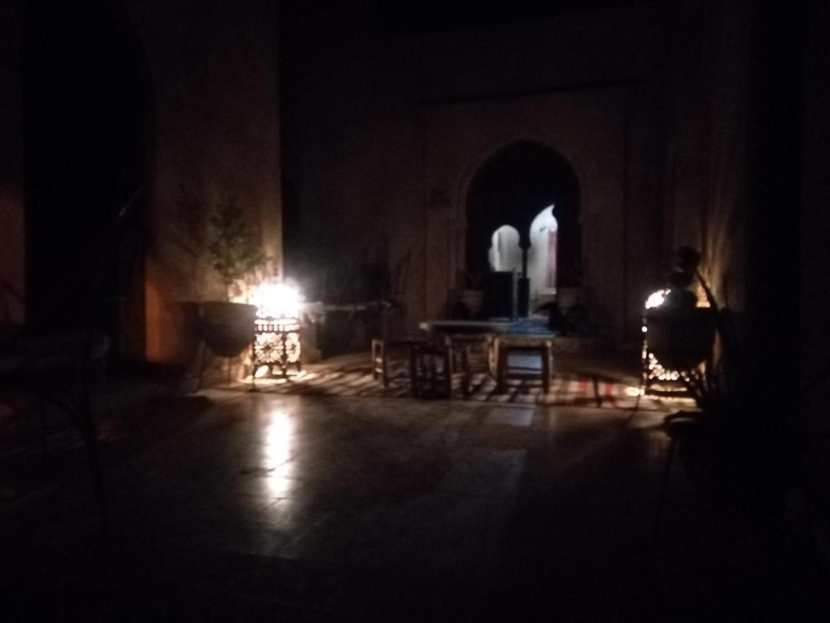Riad Amar 메르주가 외부 사진