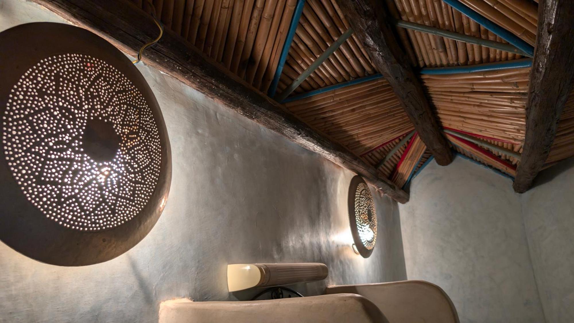 Riad Amar 메르주가 외부 사진